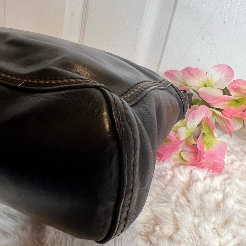 FOSSIL BLACK PURSE. BEAUTIFUL SOFT LEATHER - Picture 6 of 13